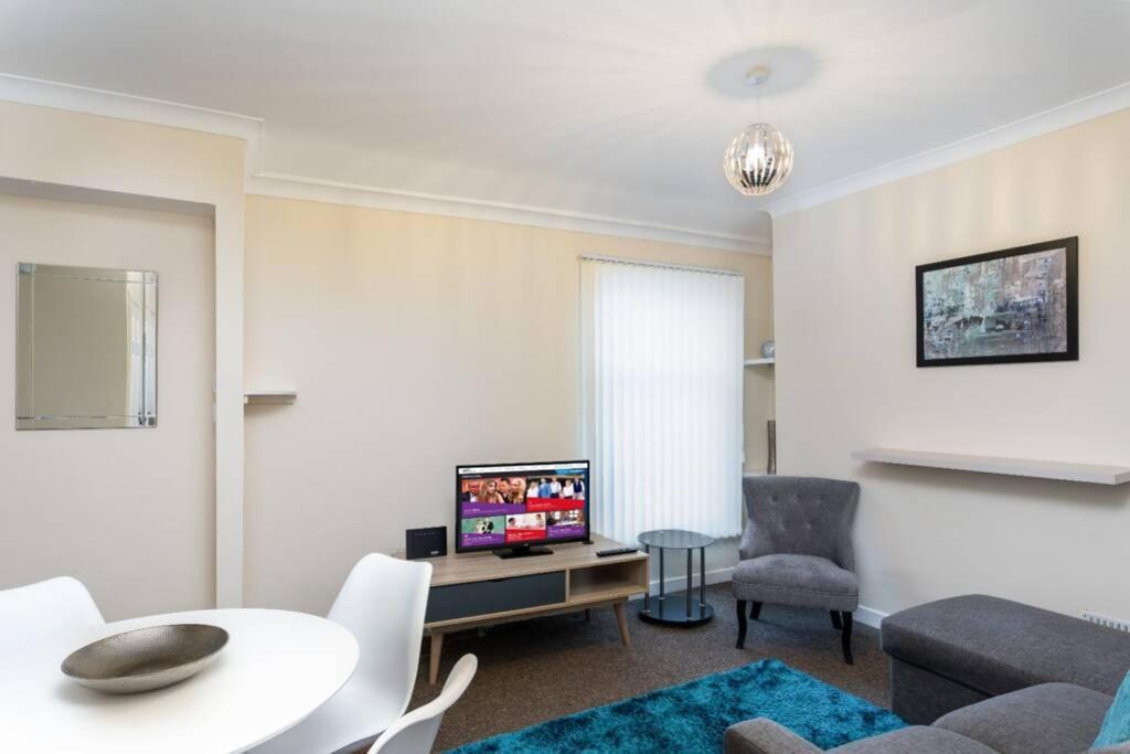 Sleeps 5, Smart Tv'S In Bedrooms Swansea Ngoại thất bức ảnh